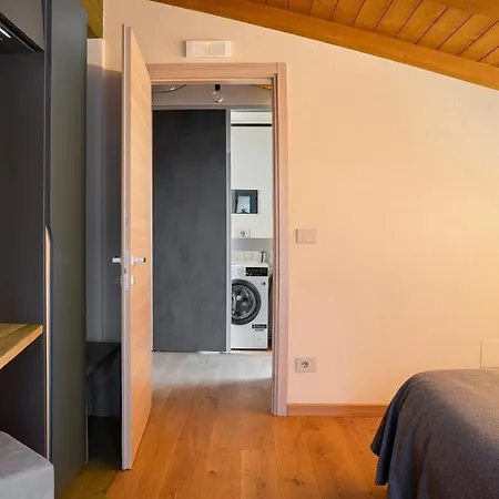 Ca Bianca - Family *